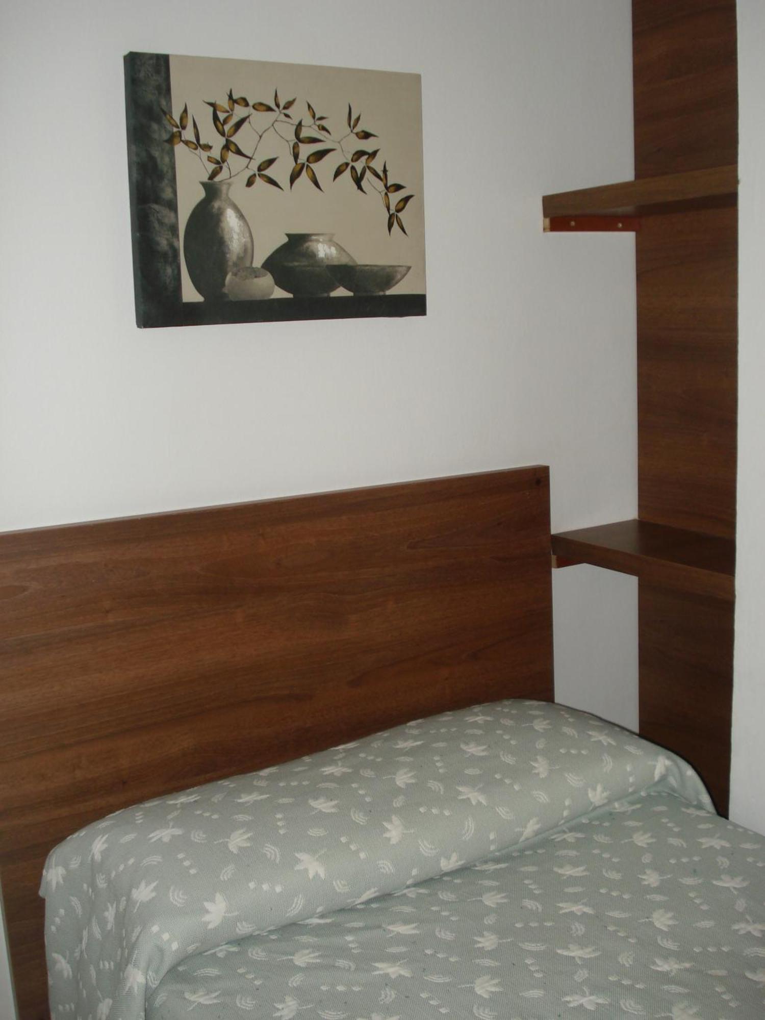 Hostal Margarita Pineda De Mar Habitación foto