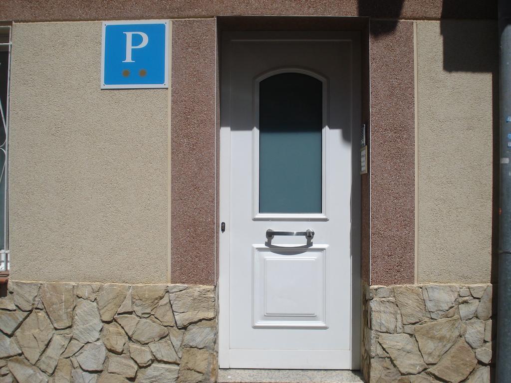 Hostal Margarita Pineda De Mar Exterior foto